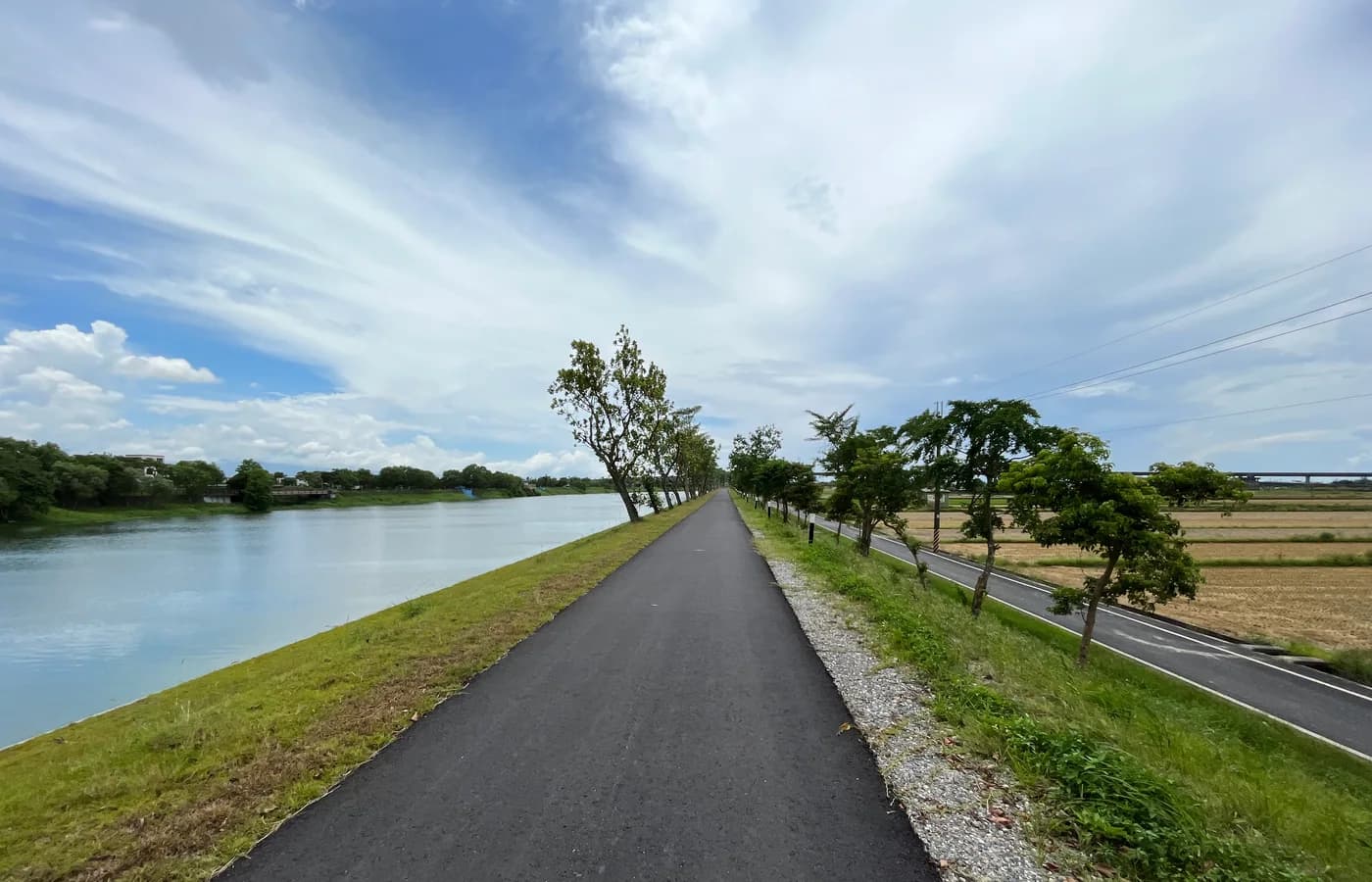 Dongshan River bike path, river and fields — Hướng dẫn đường xe đạp sông Dongshan|Cung 24 km, thuê xe, thời gian và lựa chọn cho gia đình