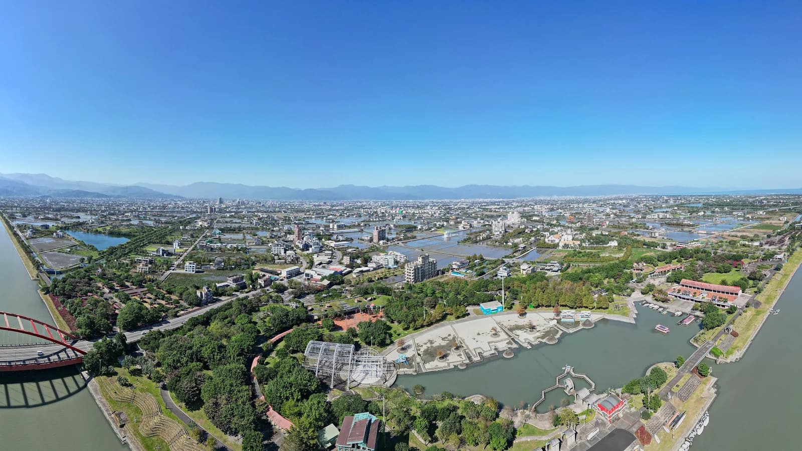 Gabay sa Dongshan River Water Park: biyahe, paradahan, oras, bangka at mga gawain ng pamilya — Mungkahing pagkakasunod-sunod sa riverside paths, damuhan, Lizejian Bridge at mga pangunahing activity area.