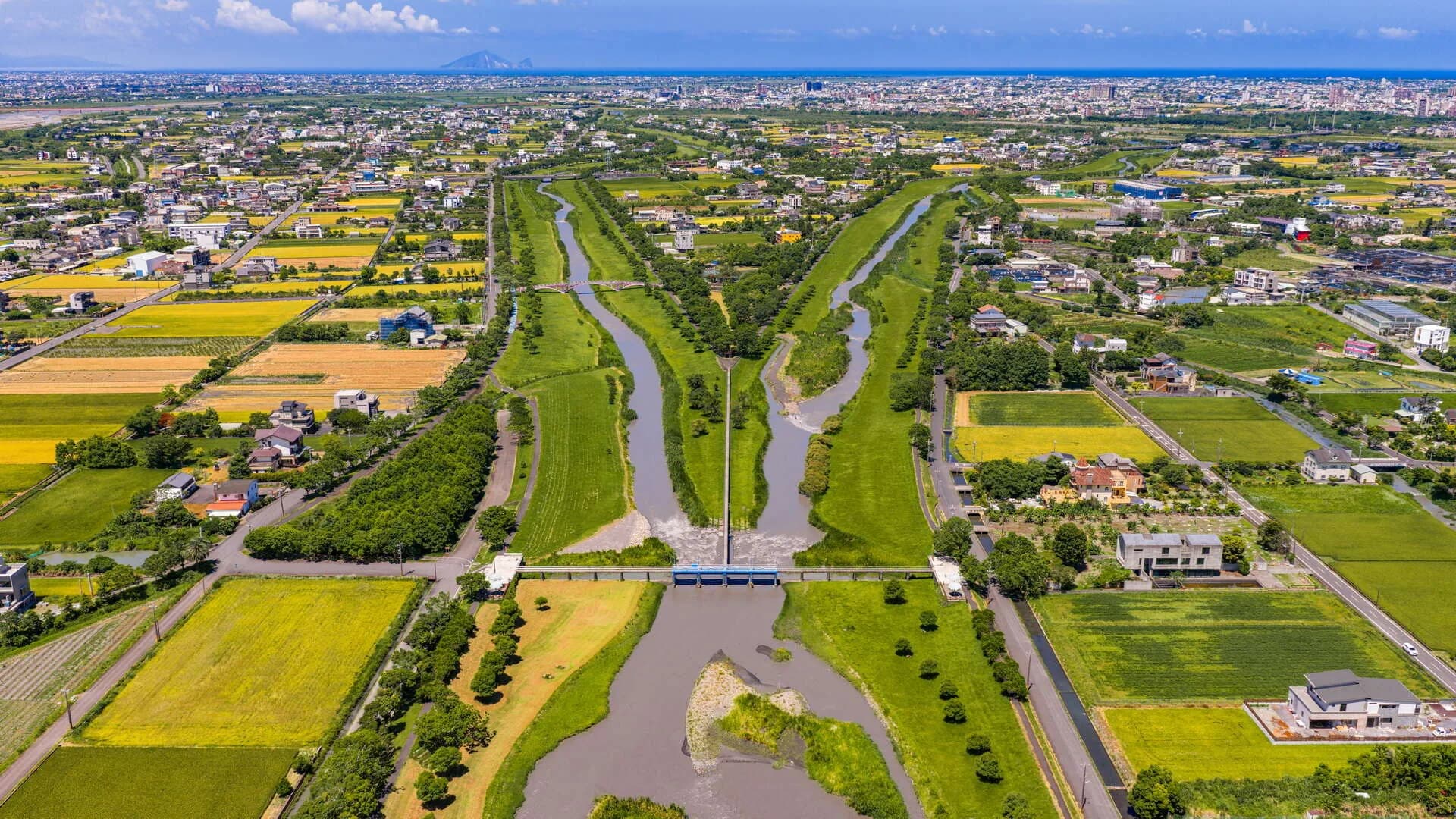 Tabing Annong River · Lakad sa bukirin